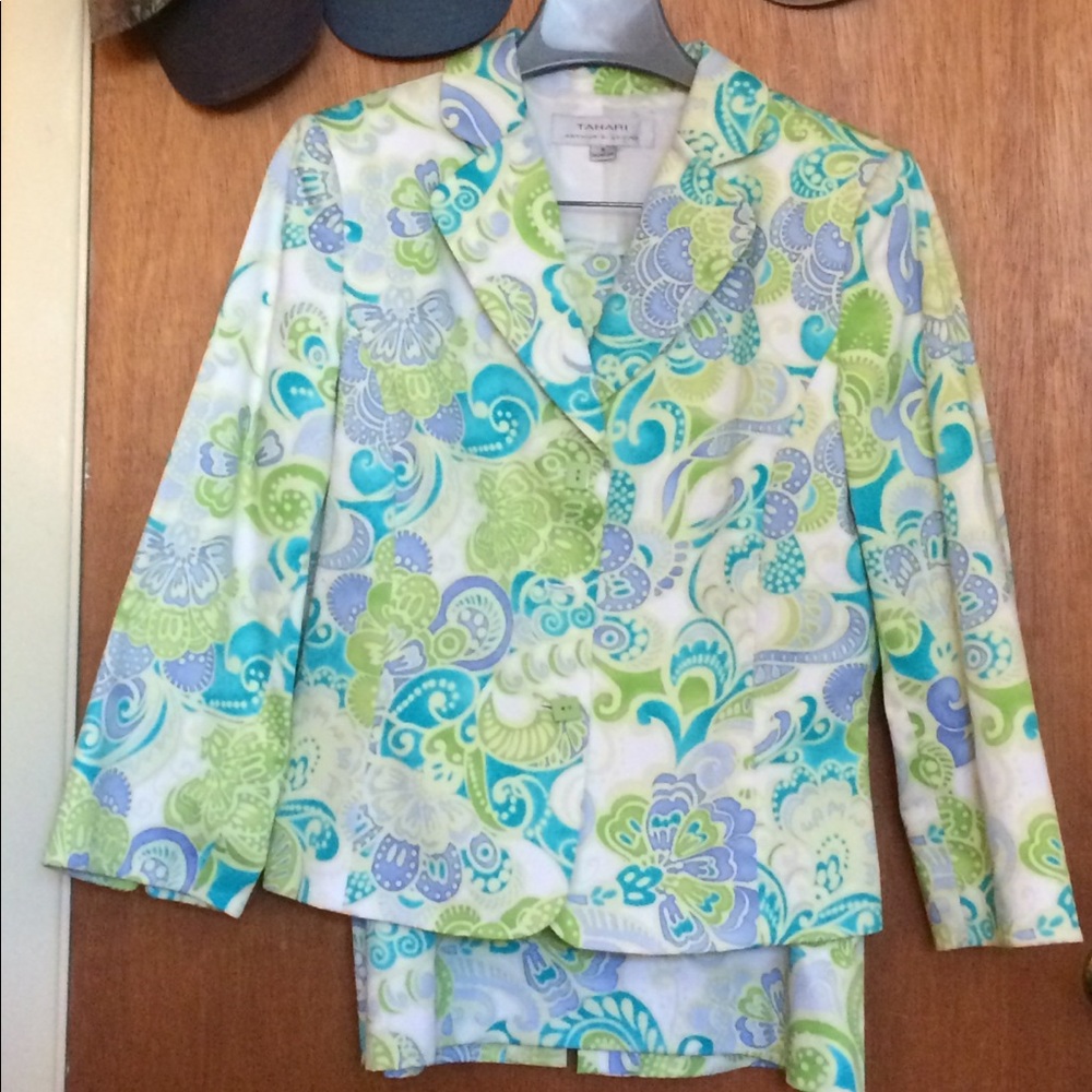 Tahari Palm Beach Ready Gorgeous Suit