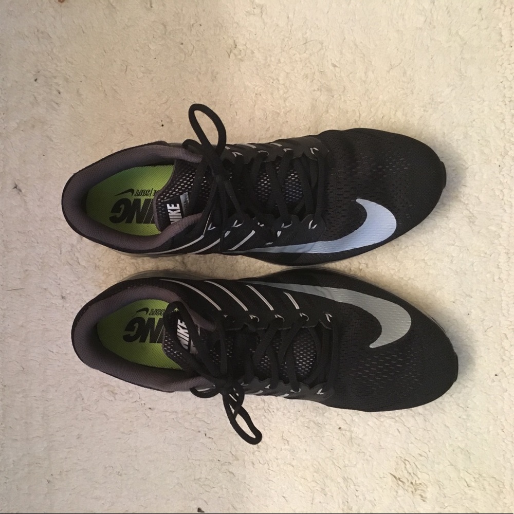 Gently Worn Nike Excelerate 4 Sneakers