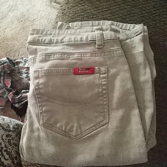 Boot cut - Picture 1 of 1