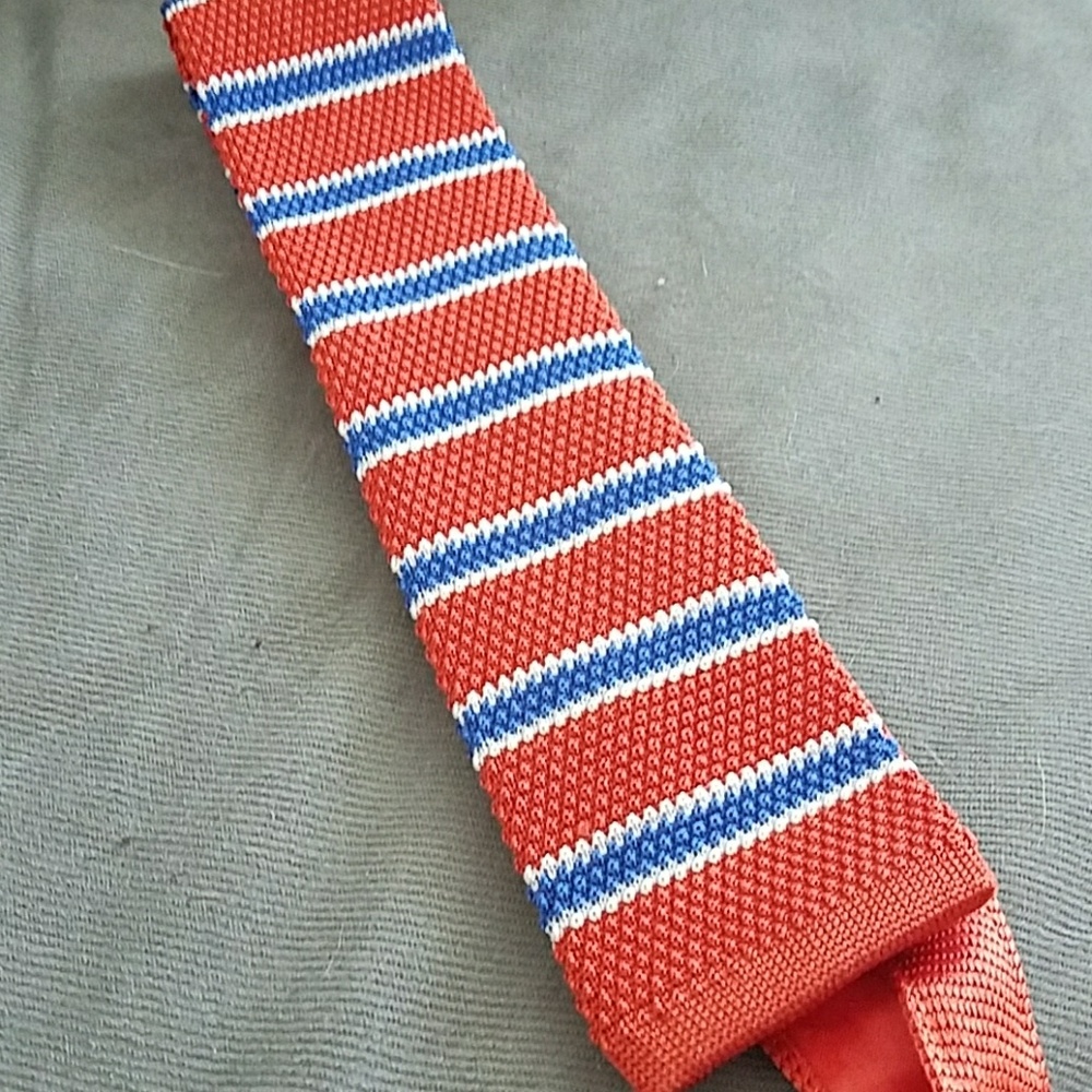 Brooks Brothers knit tie