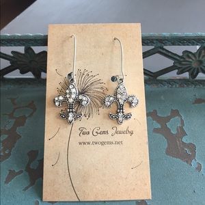 Antique silver fleur-de-lis earrings