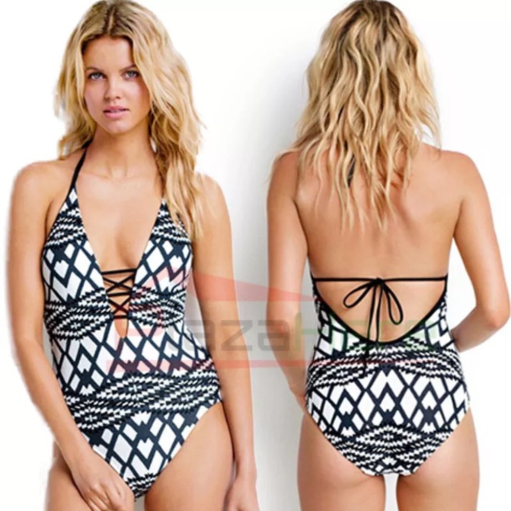 Padded one piece swimsuit - Picture 2 of 3