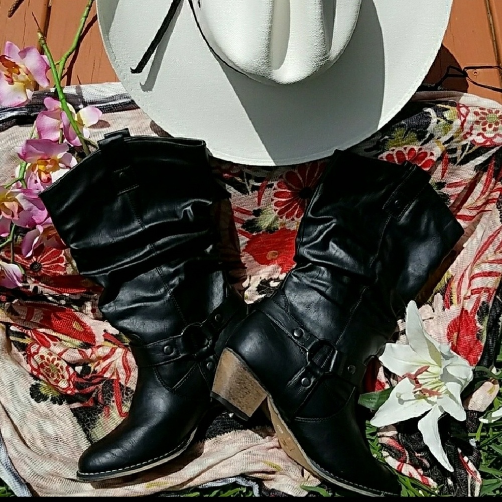 Refresh Women WILD-02 Western Style Cowboy Boots