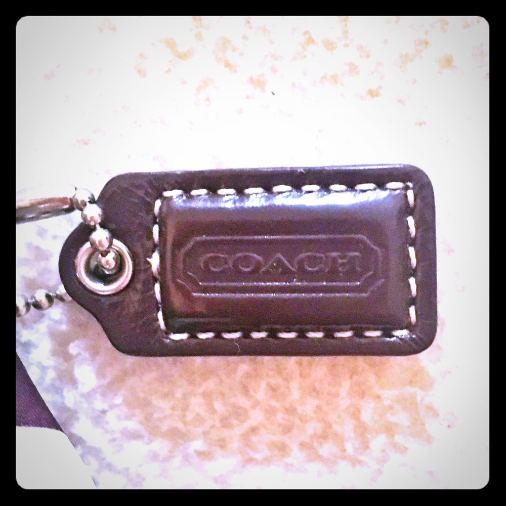 Sophisticated Coach Clutch - Picture 3 of 5
