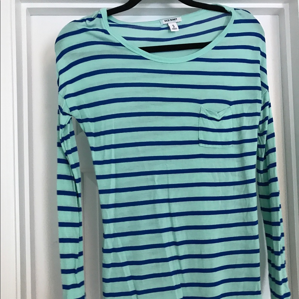 Old navy long sleeve tshirt