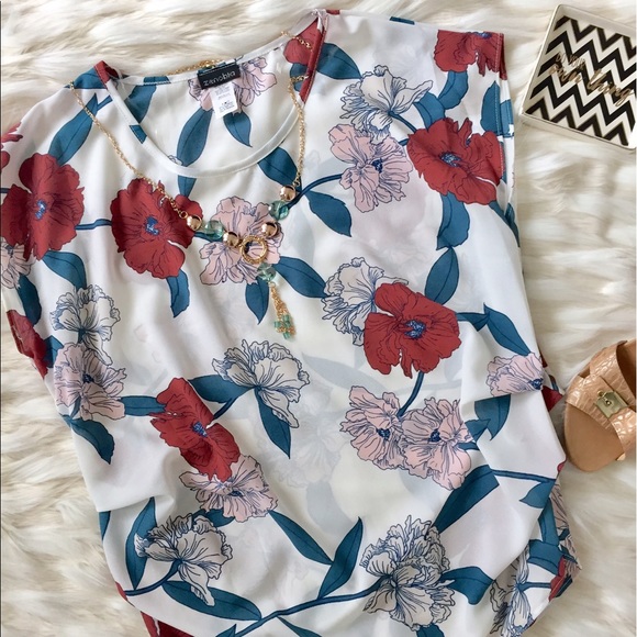 Last 2! Ivory rust floral blouse 🇺🇸 - Picture 6 of 8