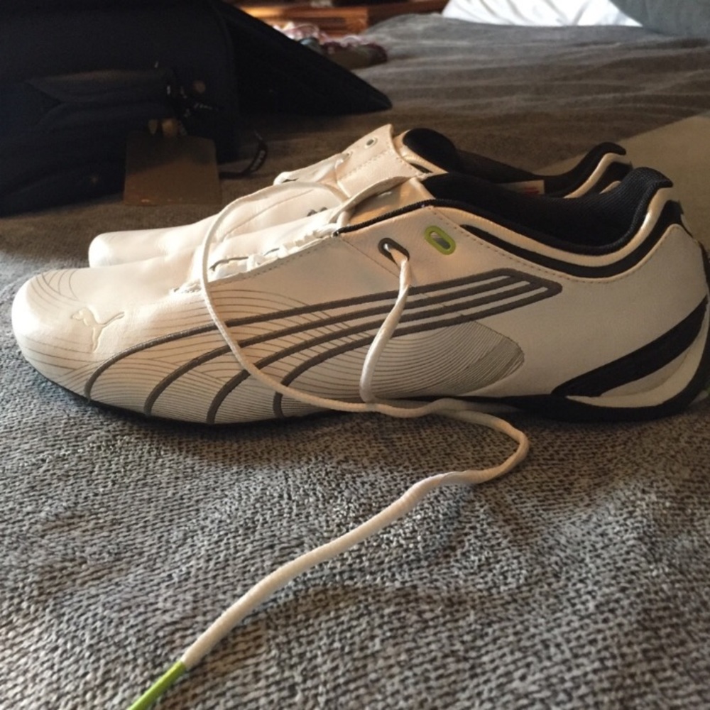 White puma shoes