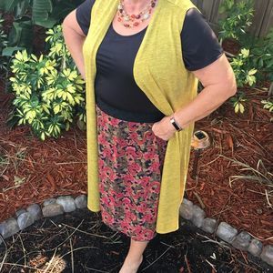 Meet your Posher, Joyce