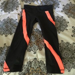 Gap fit work out capris