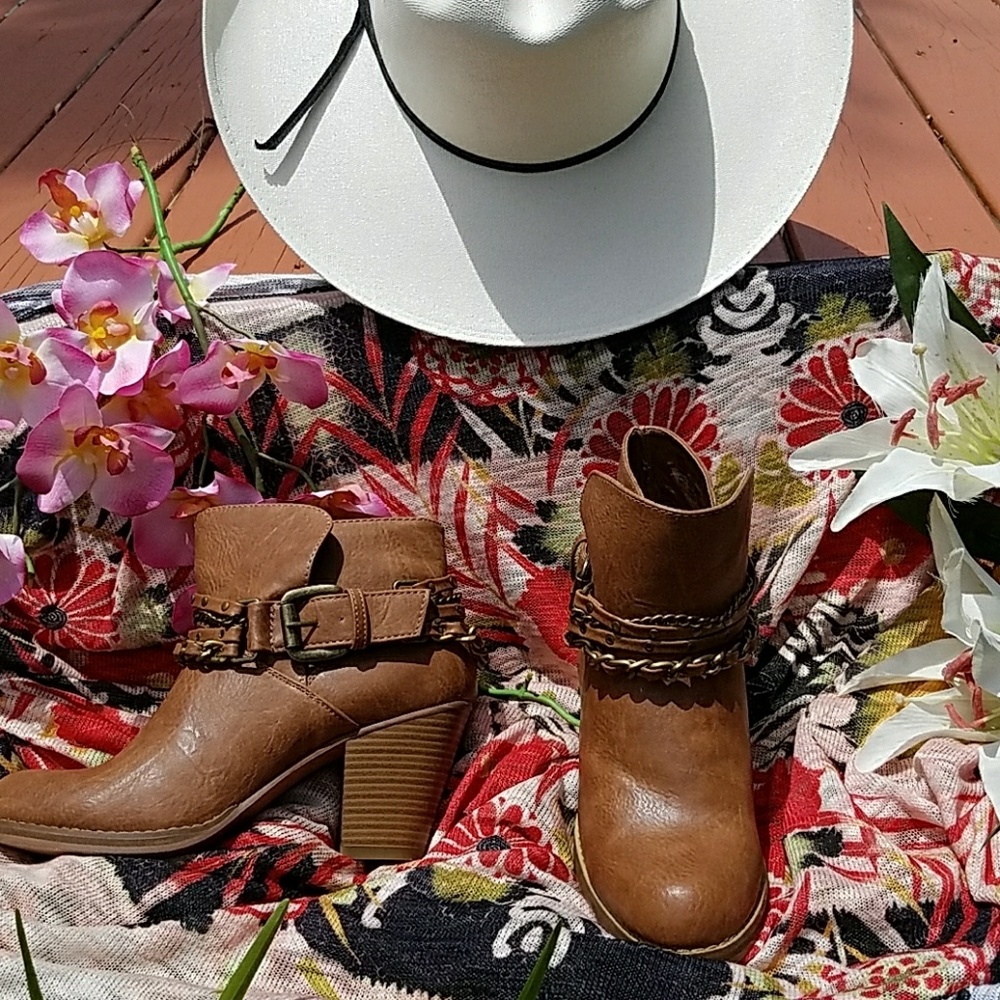 JustFab Iliana cognac western bootie