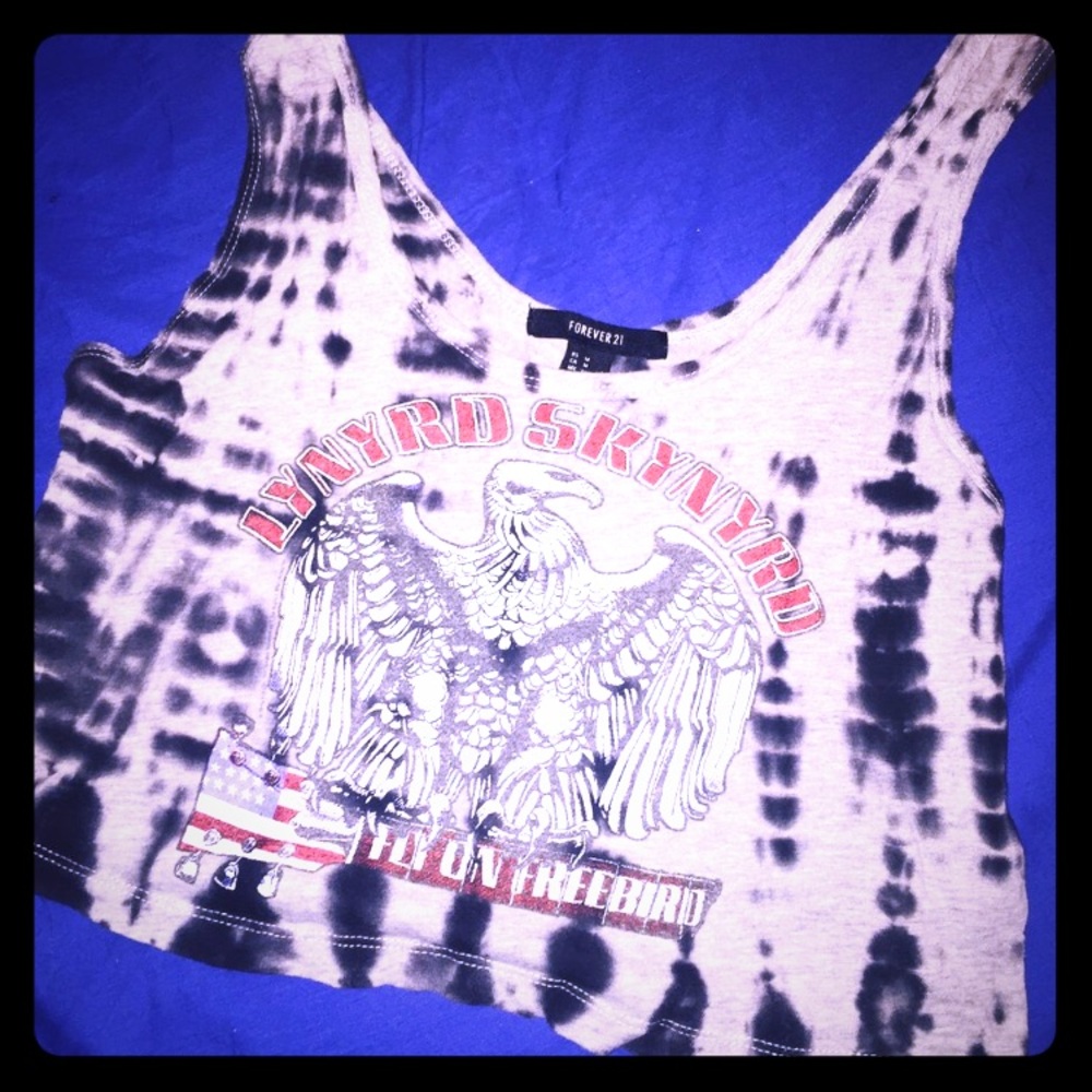 Forever 21 Brand Grey graphic band tee!