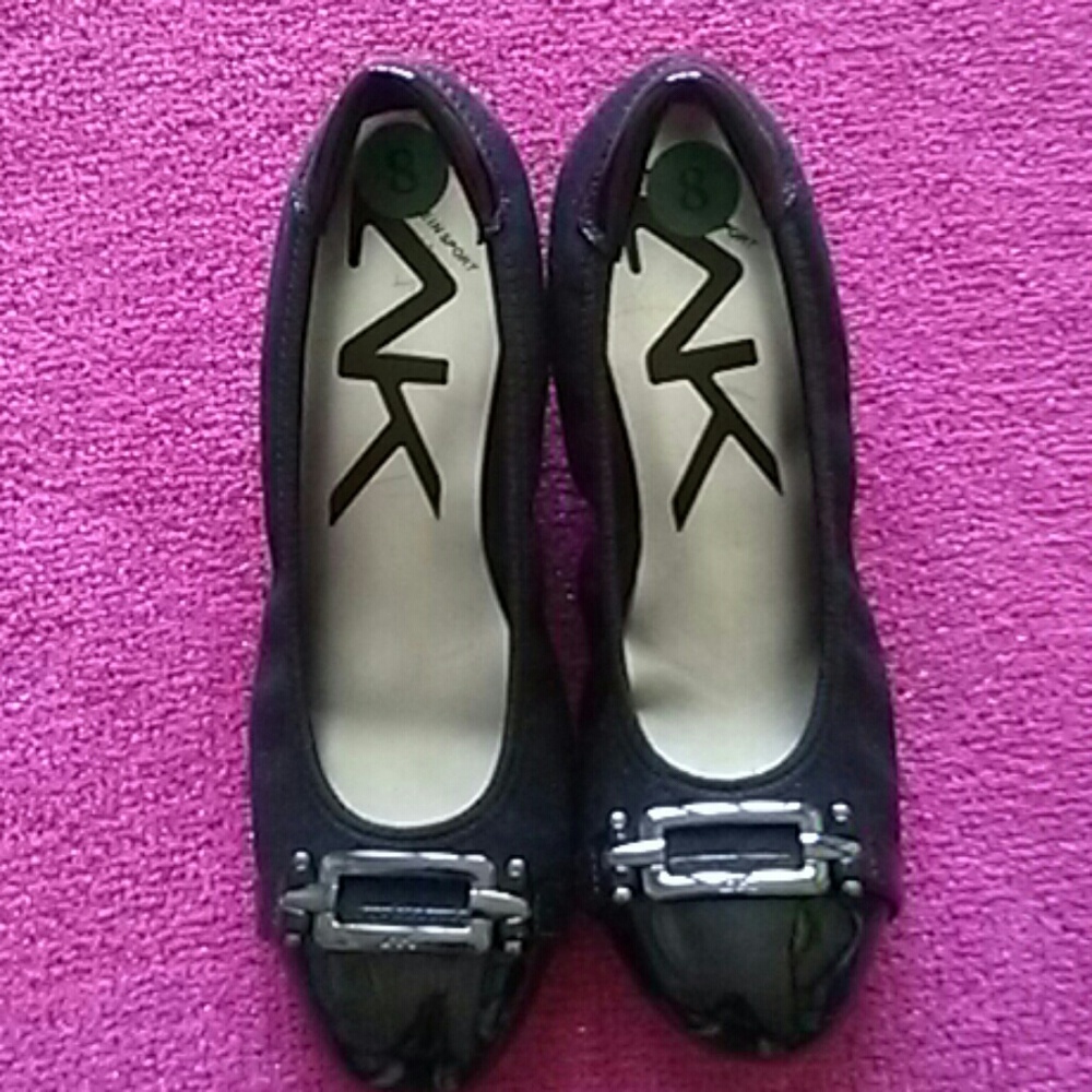 Ladies shoes