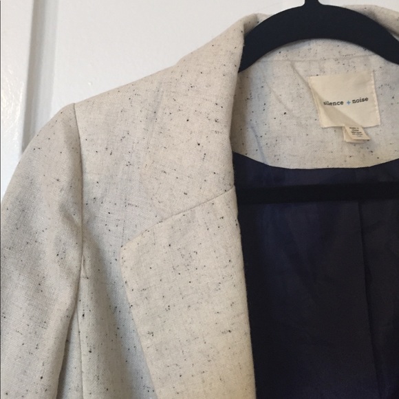 Blazer with pockets! - Picture 3 of 3