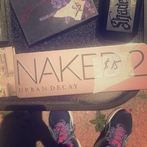 Urban decay naked 2 palette
