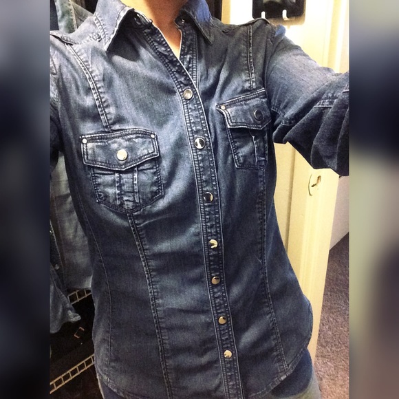 Blue denim chambray button down shirt XS - Picture 3 of 6