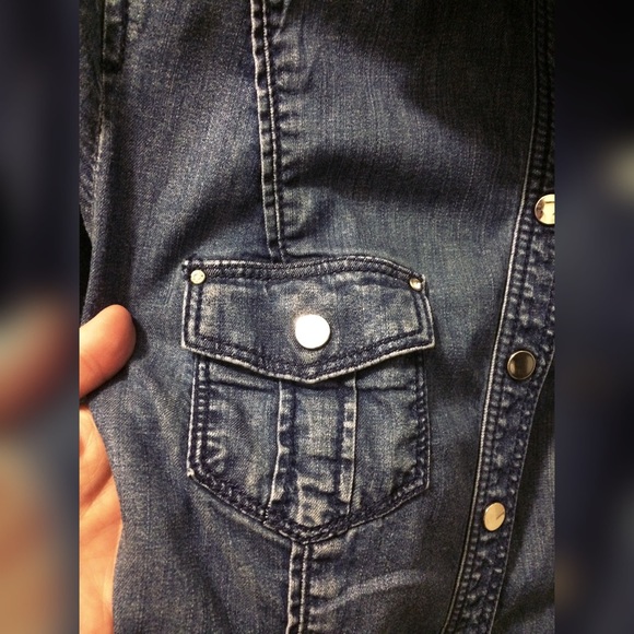 Blue denim chambray button down shirt XS - Picture 6 of 6