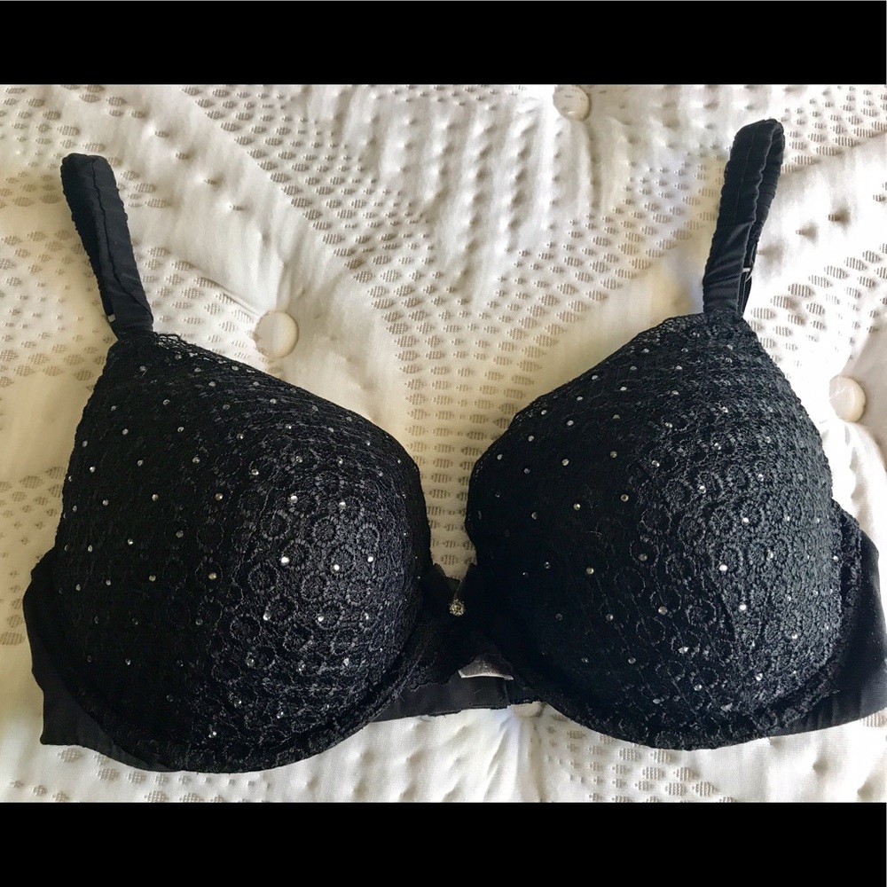 Gorgeous black bra with rhinestones 💖