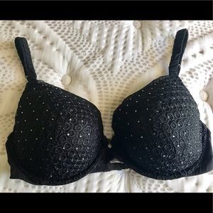 Gorgeous black bra with rhinestones 💖