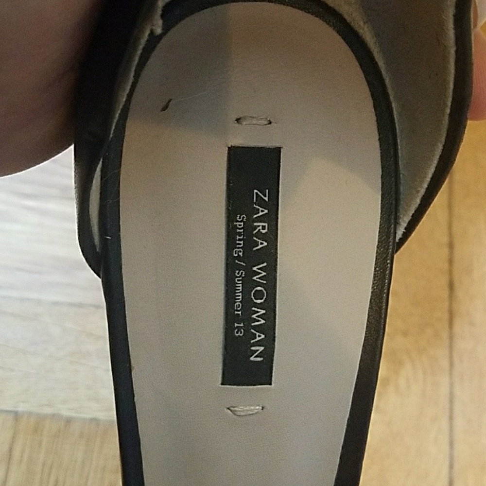 Heels - Picture 4 of 4