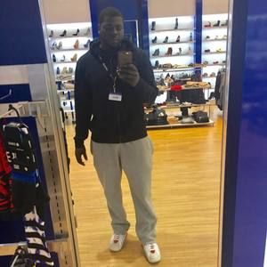 Meet your Posher, Eric