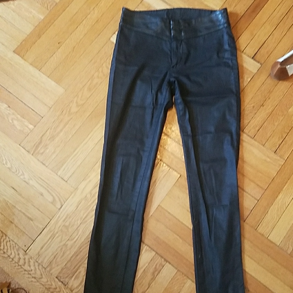High rise. Sexy and comfy ! Size 36