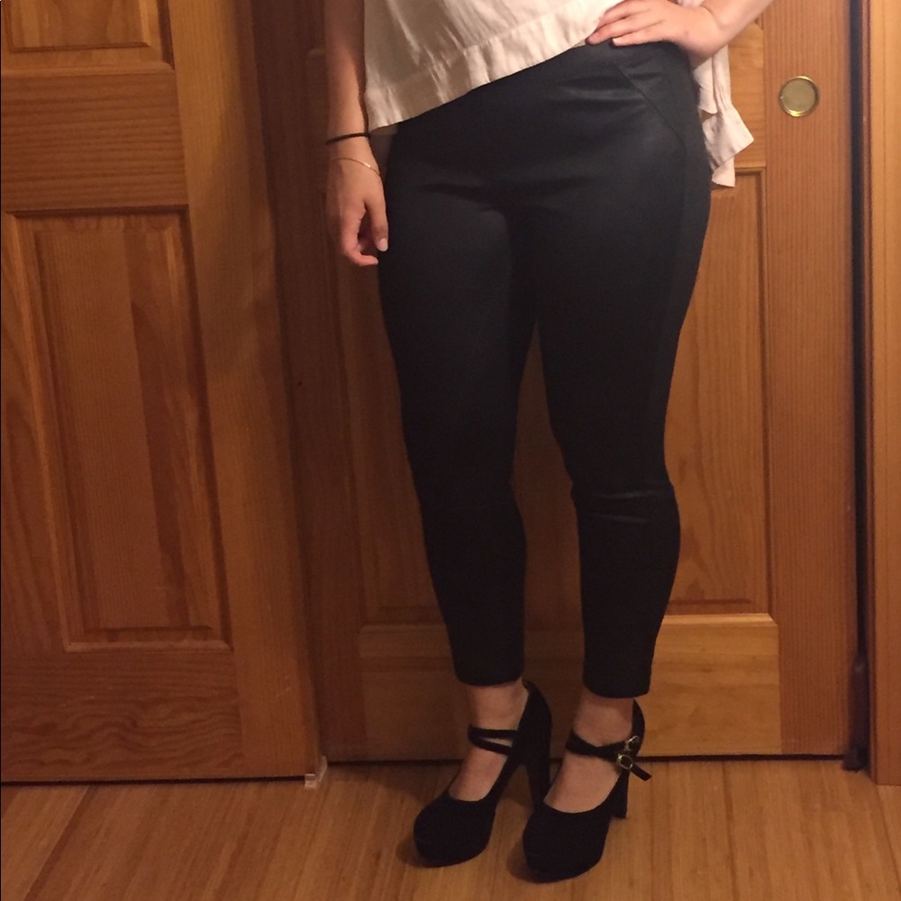 Faux leather leggings