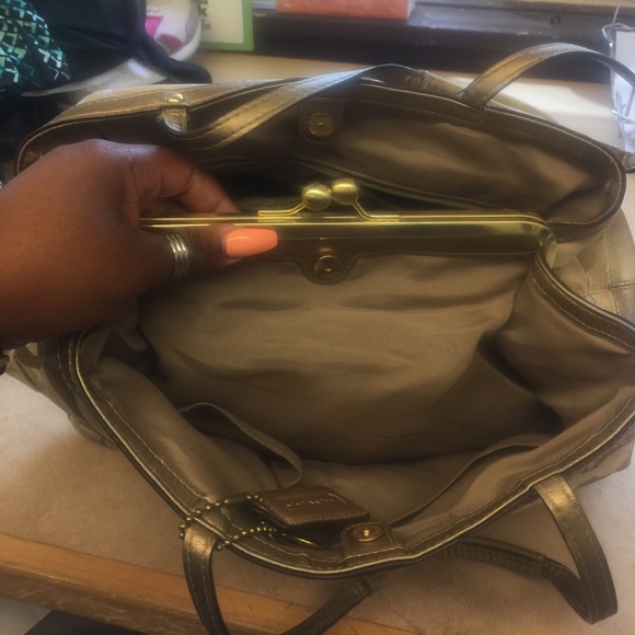 Coach Handbag - Picture 3 of 4