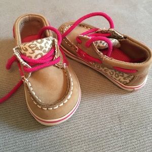 Like NEW Sperry baby boat shoes