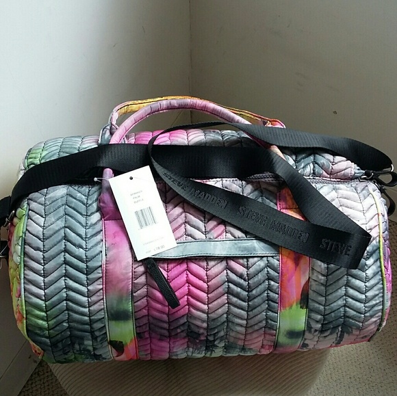 *Sold* Steve Madden duffel bag - Picture 2 of 4