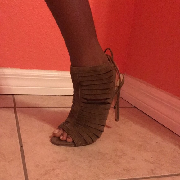 🔥Steve Madden only worn once🔥 - Picture 2 of 2