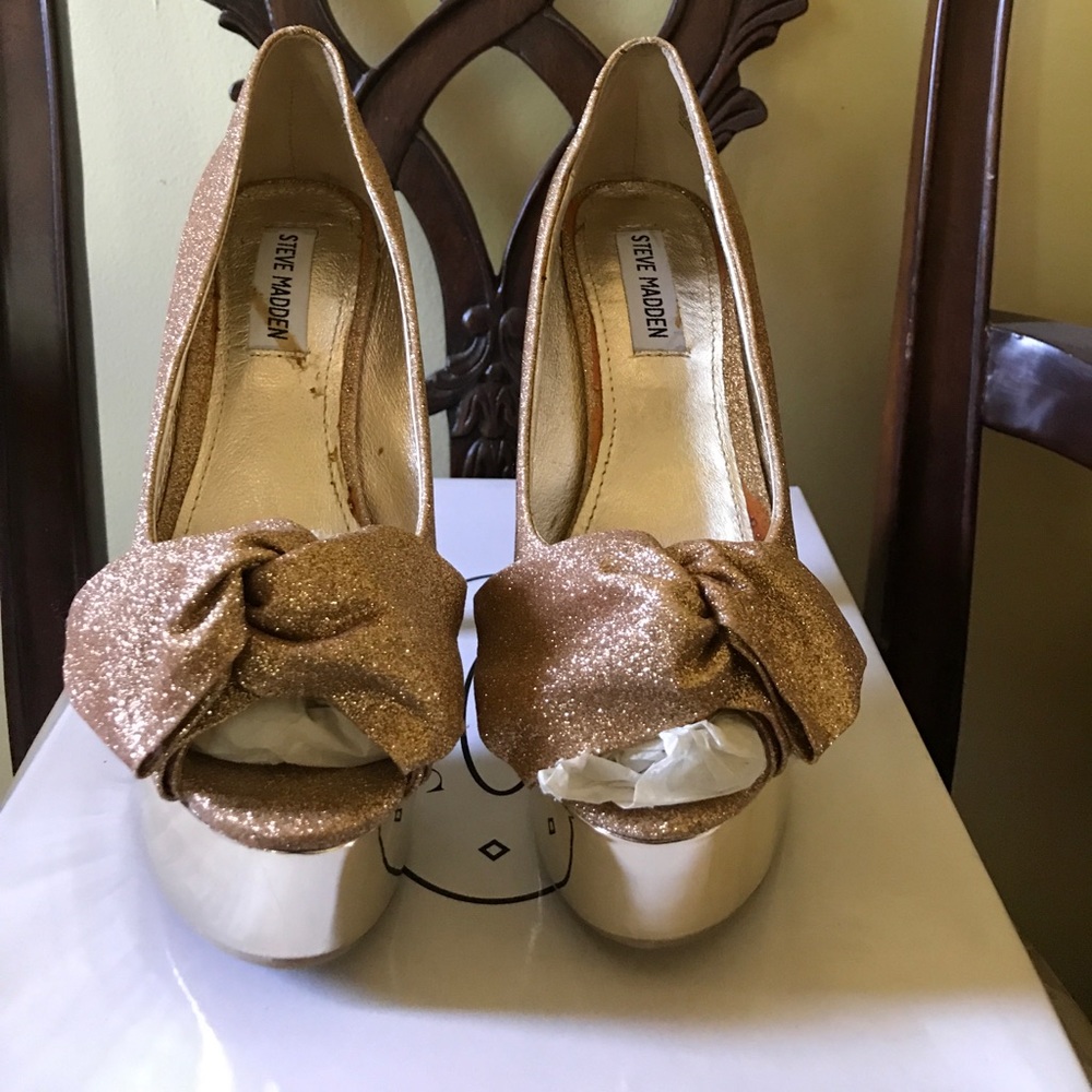 Steve Madden Moskow-G Gold Glitter