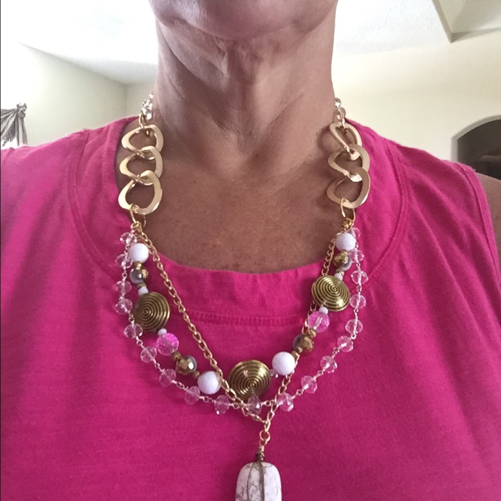 Chunky white crystal and gold necklace