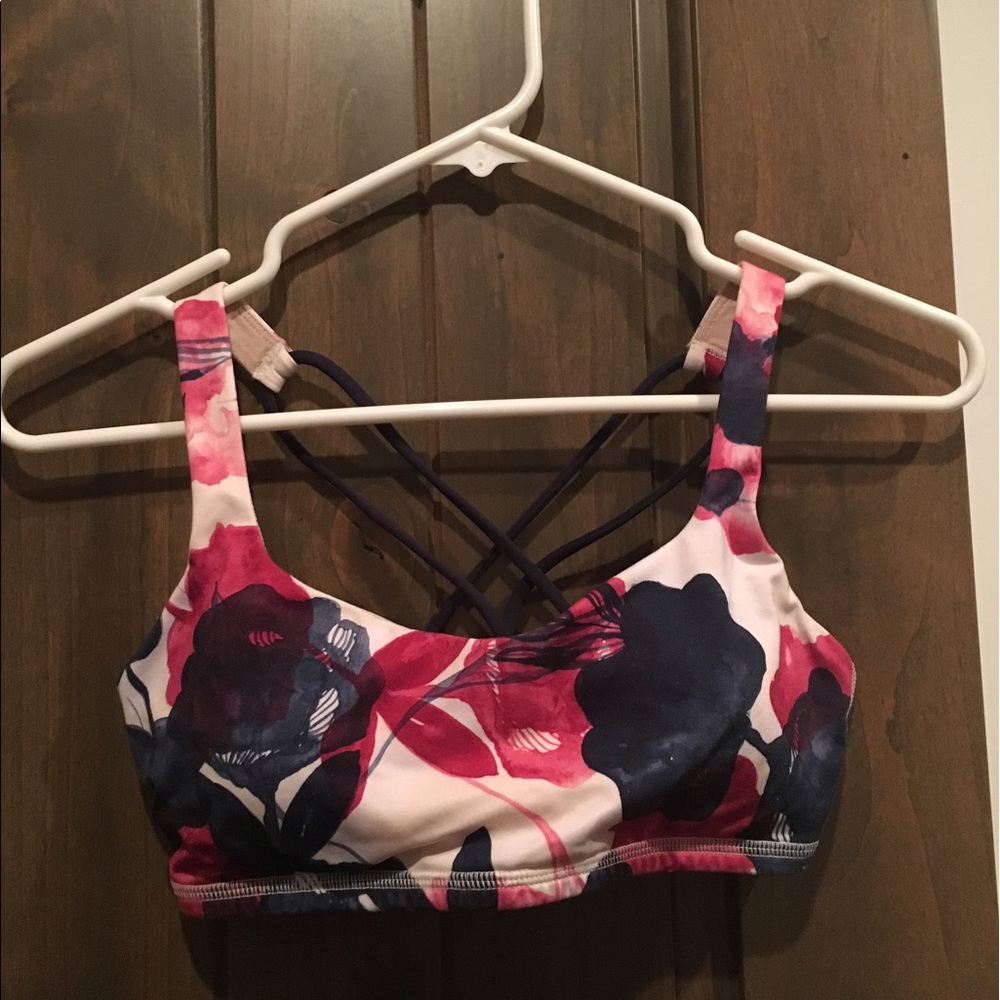 Lululemon Free To Be Bra
