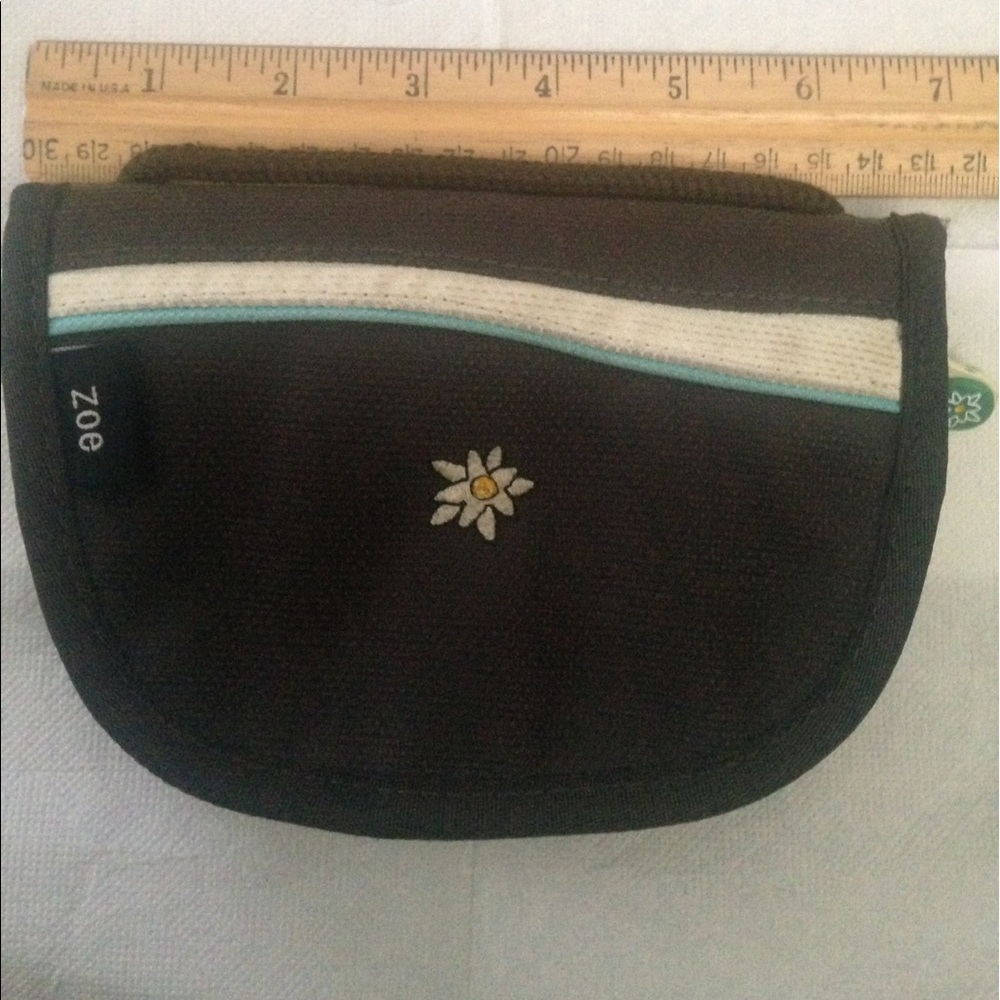 DONATING 9/16 Sherpani Crossbody "Zoe" Wallet