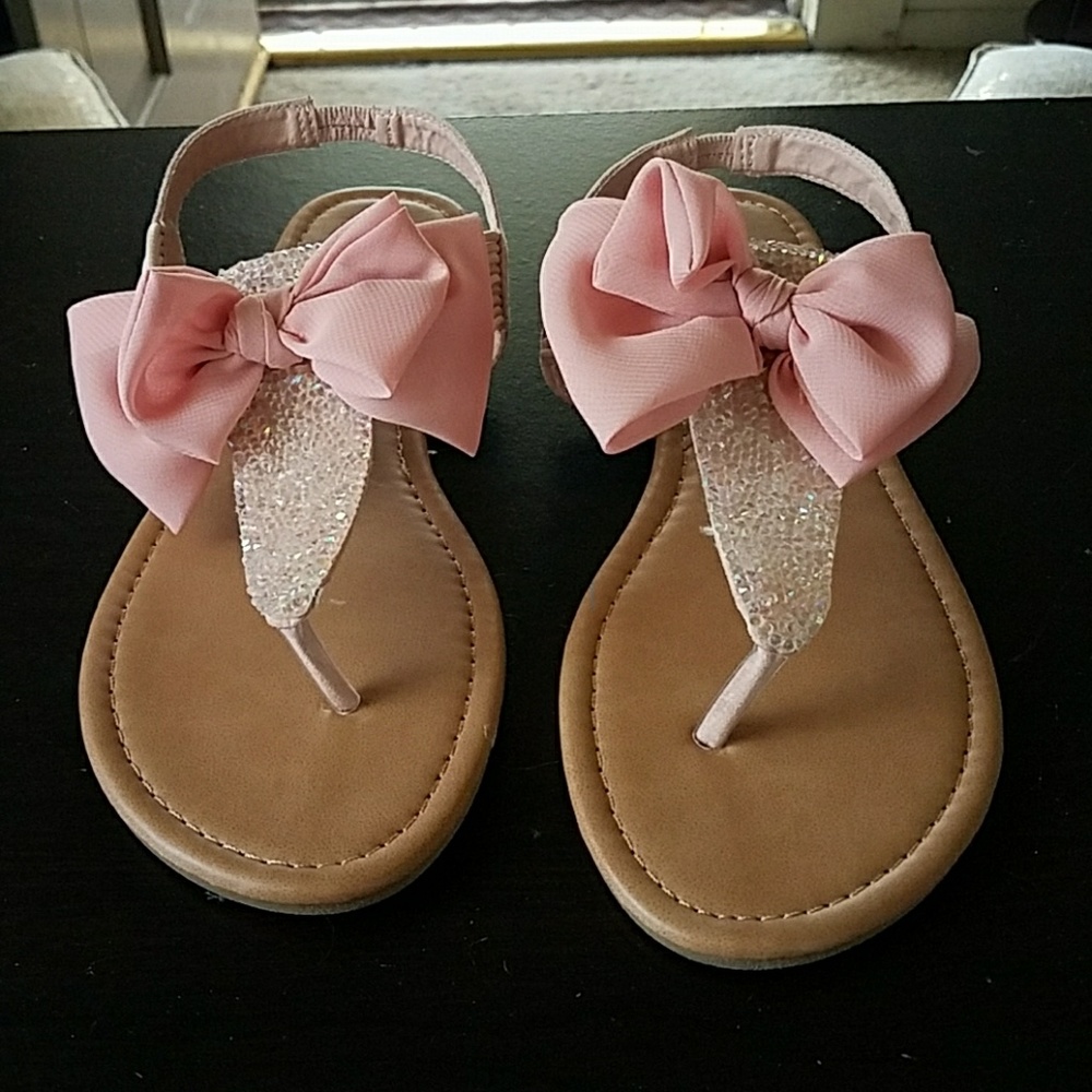 Madden girl bow sandals