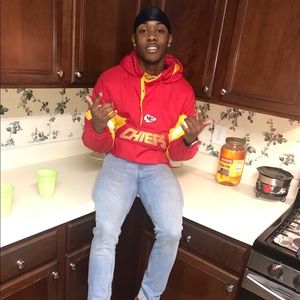 Meet your Posher, Ti'mon