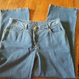 Van Heusen Jeans ✔ MAKE OFFER  ✔