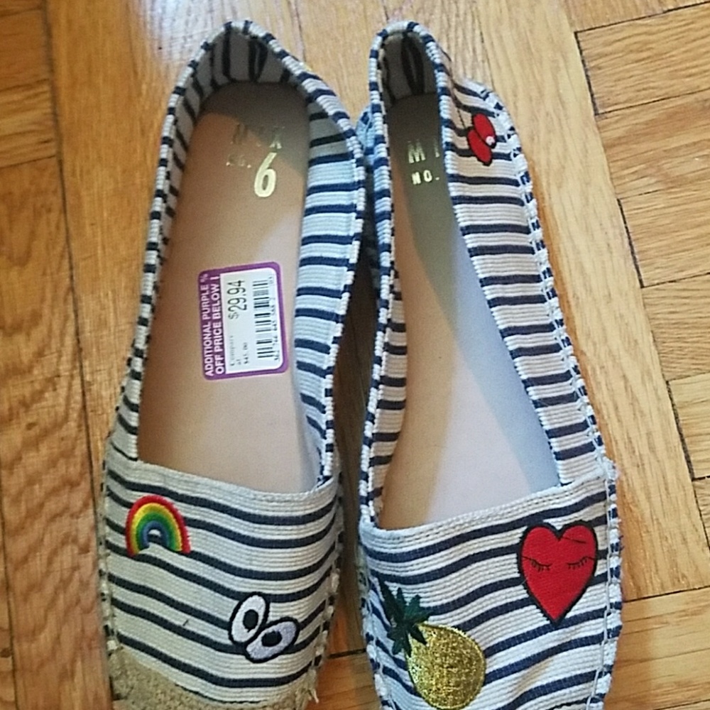 Flats shoes US 8.5 AND EU 39