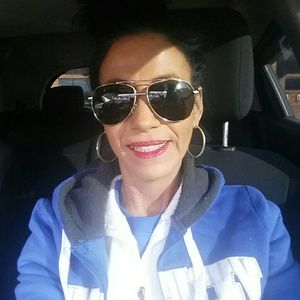 Meet your Posher, Trish