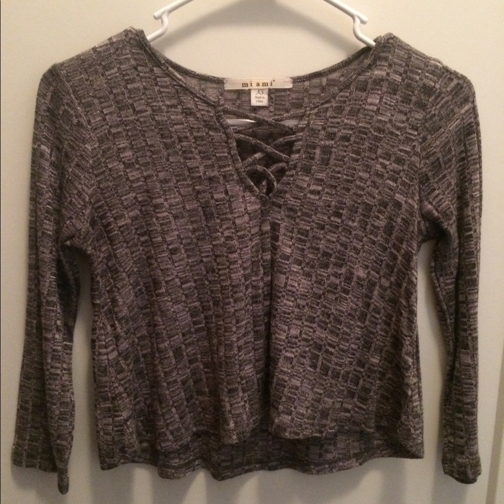 long sleeve crop top