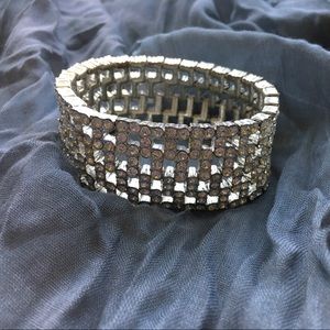Rhinestone stretch bracelet
