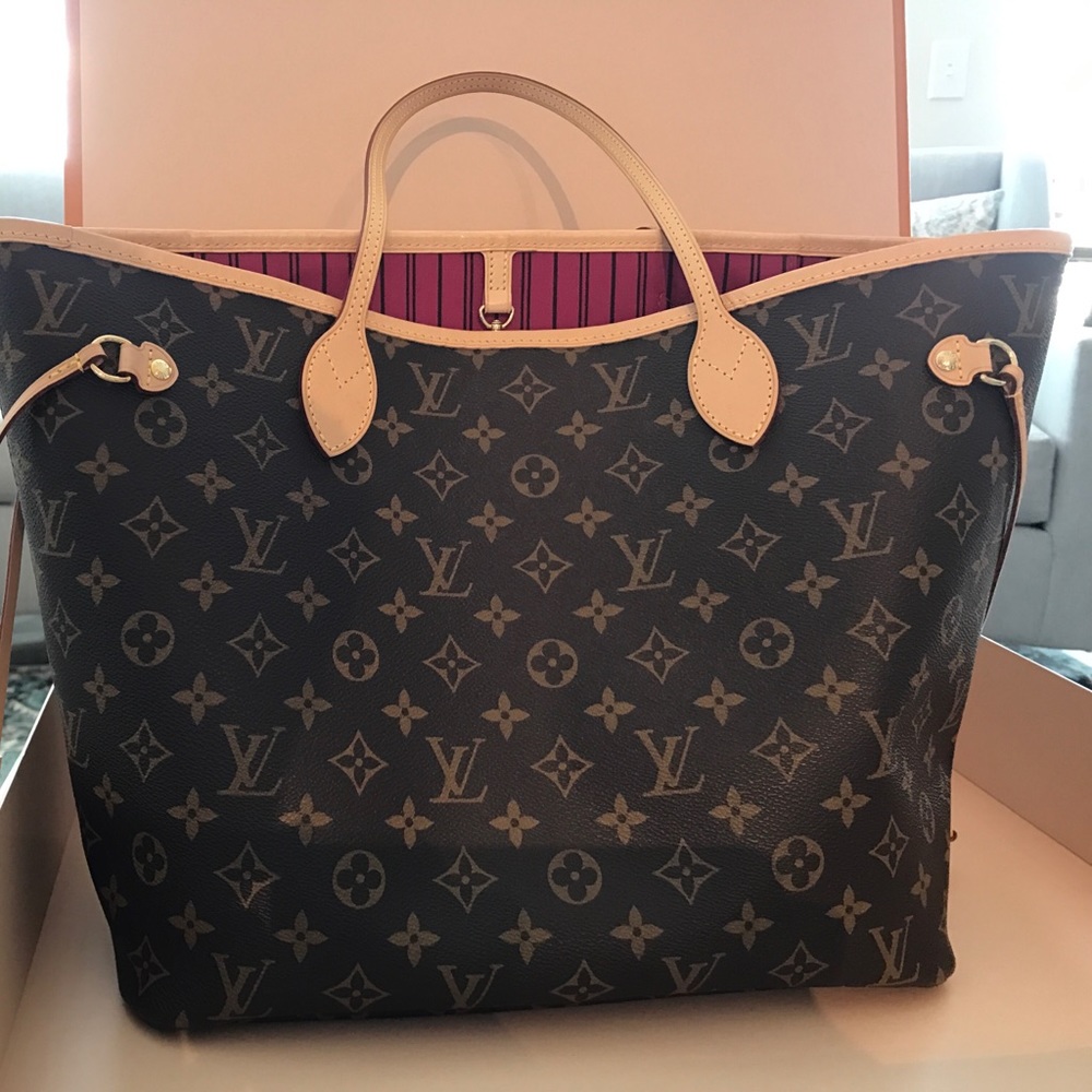 Louis Vuitton Neverfull MM Pivoine Interior