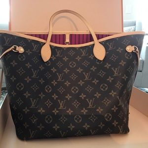 Louis Vuitton Neverfull MM Pivoine Interior