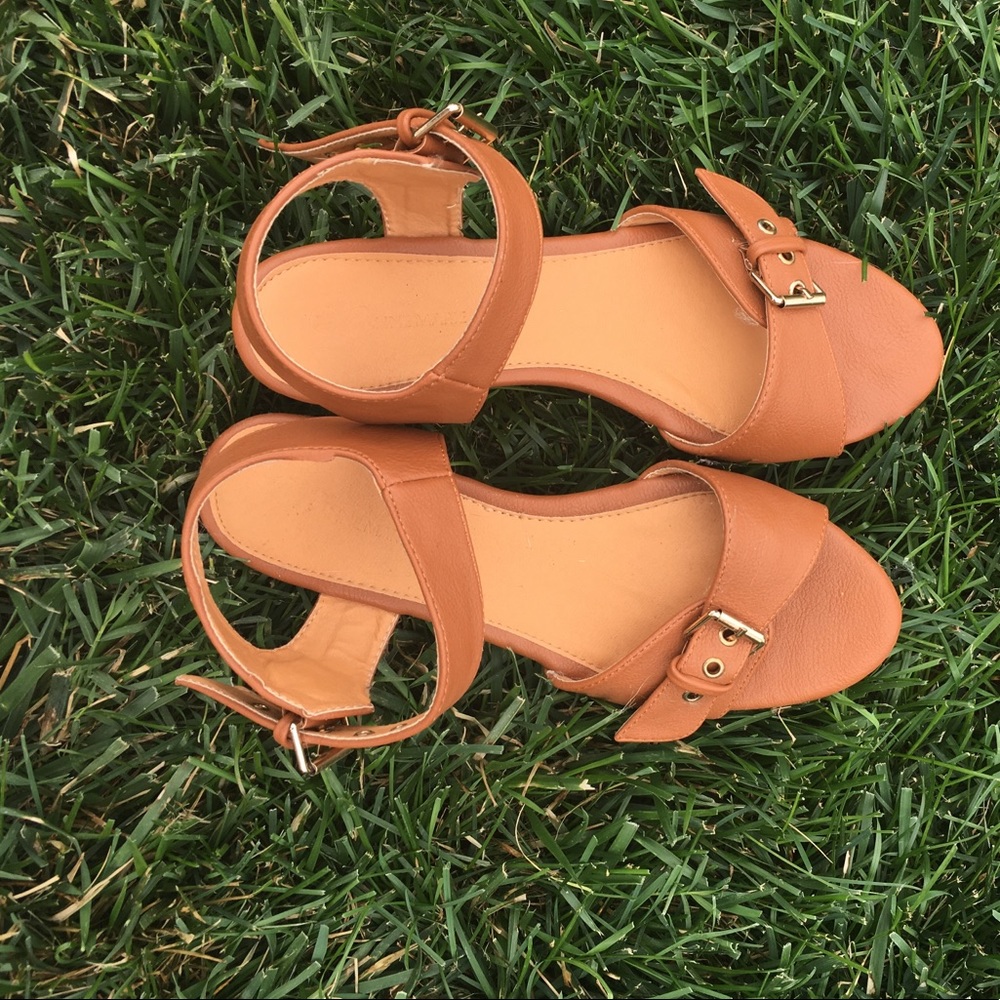 Brown wedges