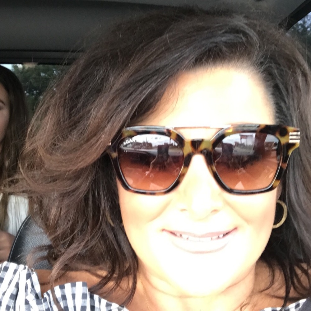 Meet your Posher, Amy