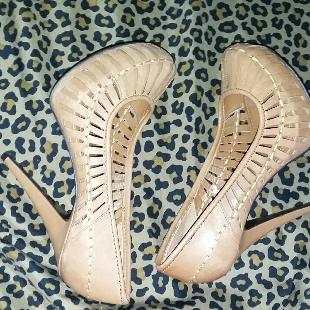 🎉FINAL🎉FINAL🎉  💐 Tan Brown Heels 💐