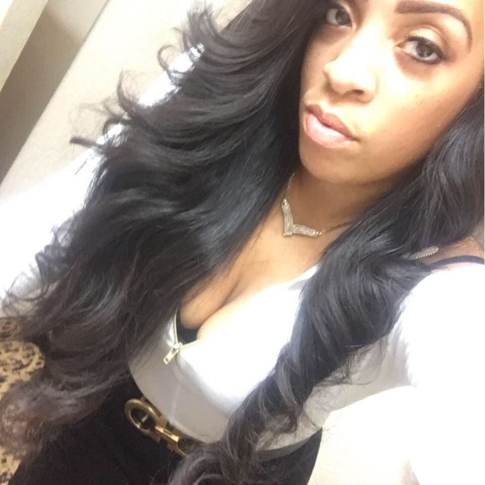 Meet your Posher, Danielle