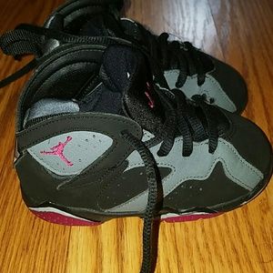 Gently used kid Jordan's in great condition