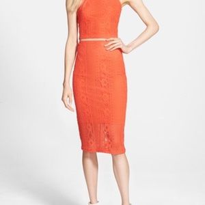 Missguided • bright orange skirt