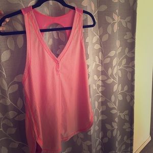 Lululemon cute coral top